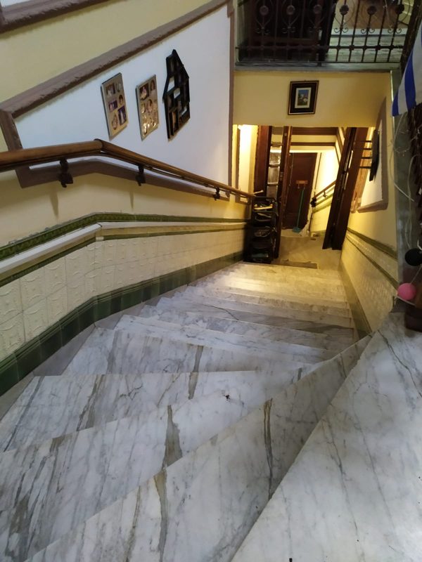 Unica casa estilo,7 dormitorios, sbre avda.cerca Pcio.Leg — foto 3