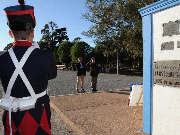 El presidente conmemoró el desembarco de los Treinta y Tres Orientales